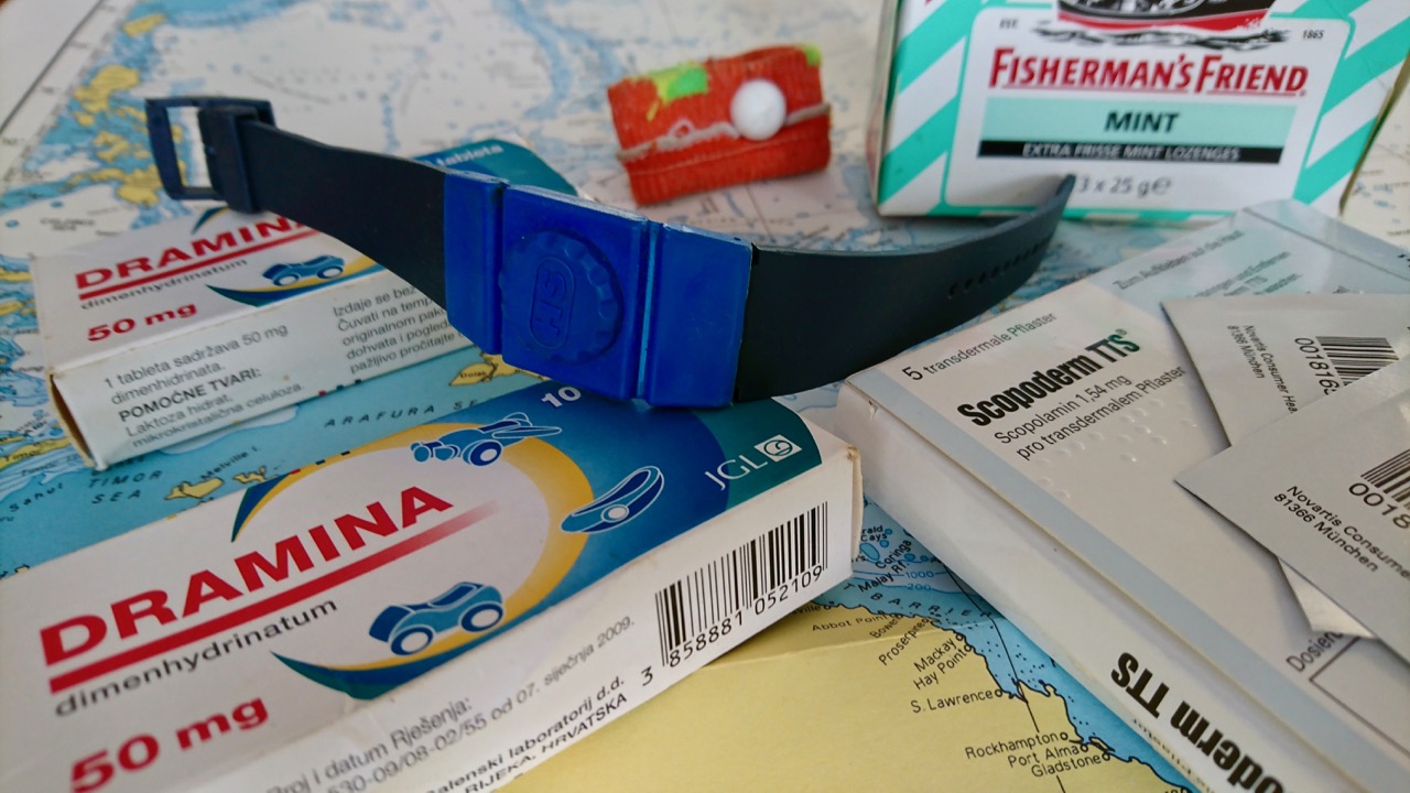 Travel First-Aid Kit. What to Pack in a First-Aid Kit for a Seaside Trip with Children – photo 9