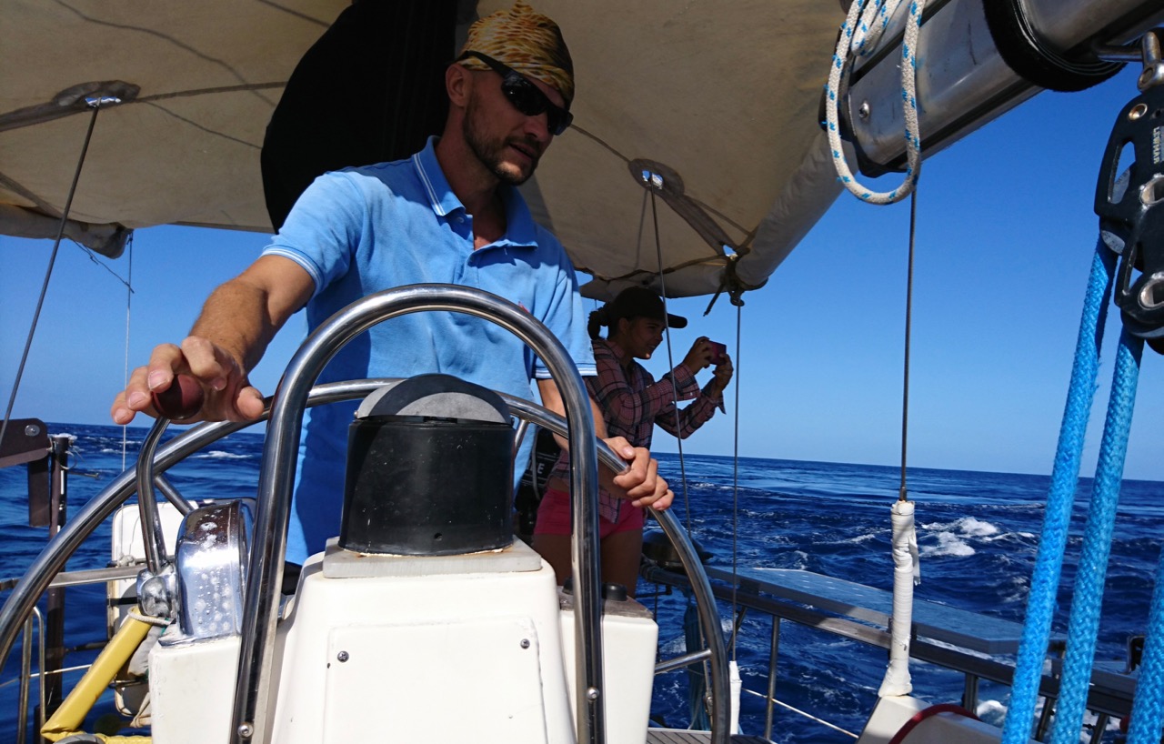 Now That’s an Atoll! Anchored in the Tuamotus – photo 4