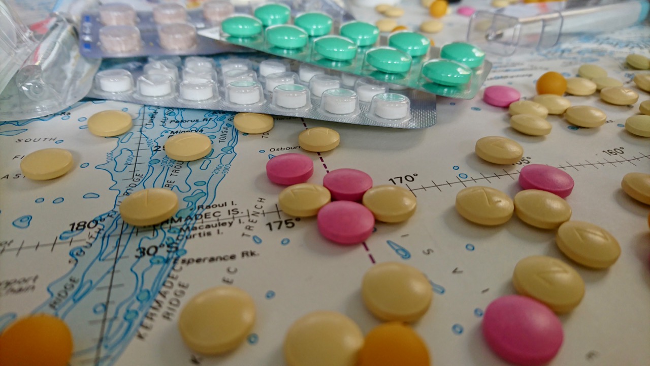 Travel First-Aid Kit. What to Pack in a First-Aid Kit for a Seaside Trip with Children – photo 4