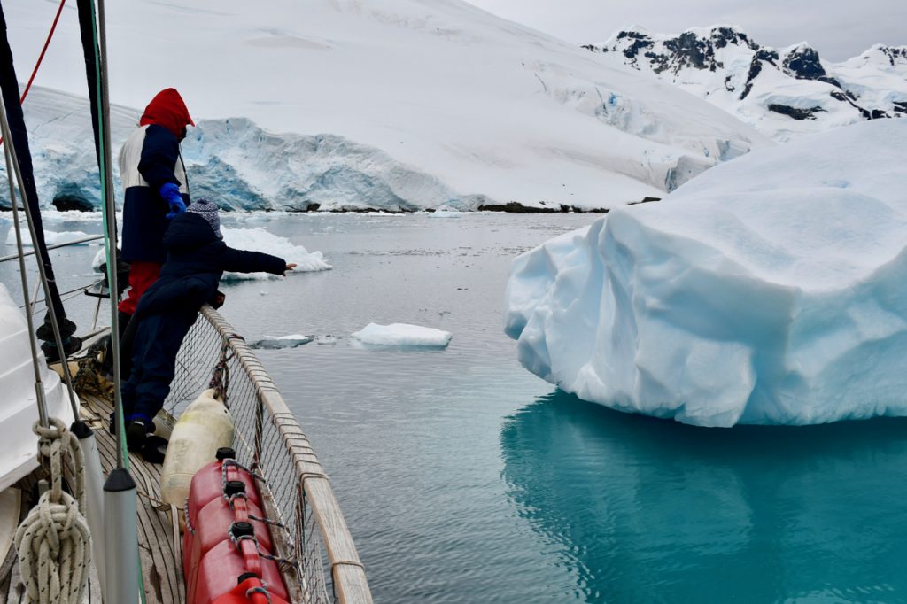 Антарктида на яхте с детьми